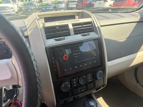 2009 Ford Escape XLT