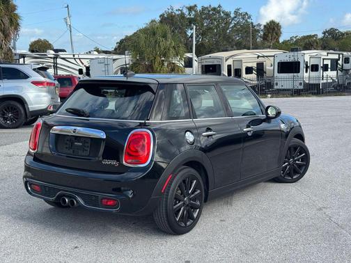 2017 MINI Hardtop Cooper S
