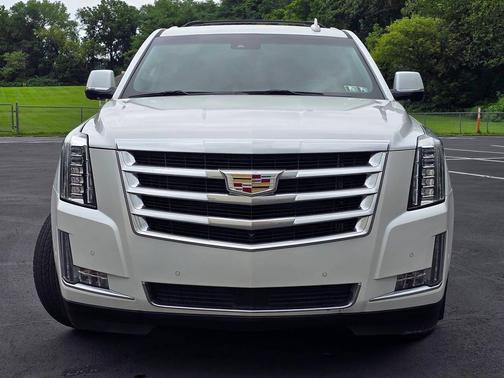 2017 Cadillac Escalade Platinum