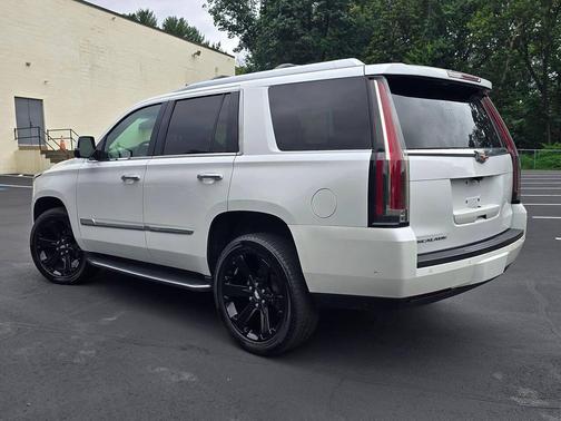 2017 Cadillac Escalade Platinum