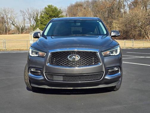 2017 INFINITI QX60 Base