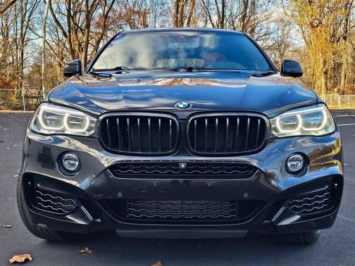 2018 BMW X6 xDrive50i