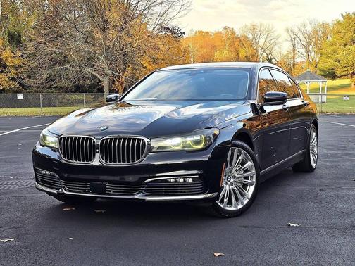 2016 BMW 750 i xDrive