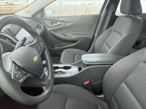 2025 Chevrolet Malibu LT