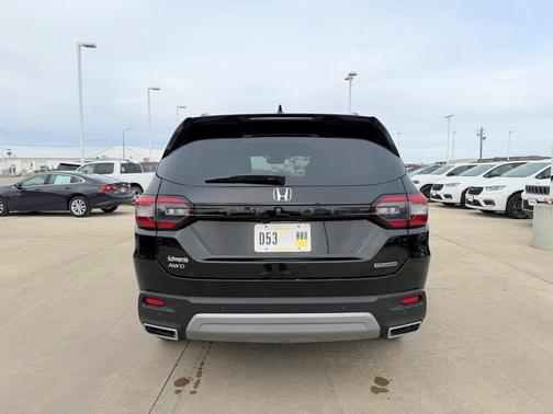 2025 Honda Pilot Touring