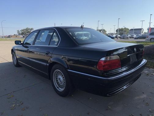 2001 BMW 740 iL