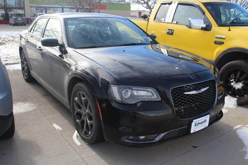 2018 Chrysler 300 S