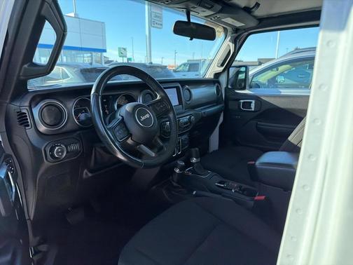 2021 Jeep Gladiator Sport