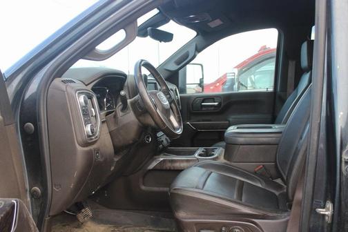 2020 GMC Sierra 2500 Denali