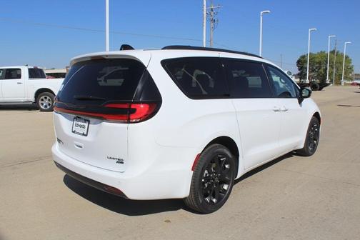 2026 Chrysler Pacifica Limited