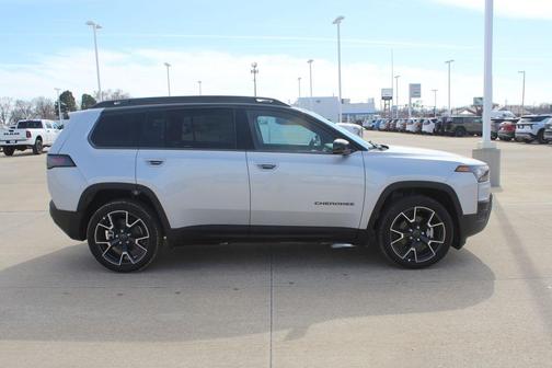 2026 Jeep Cherokee Overland