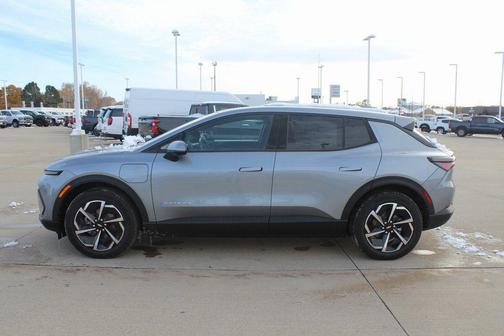 2026 Chevrolet Equinox EV LT 1