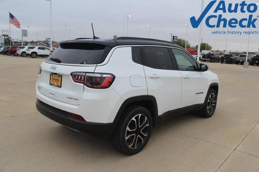 Bright White Clearcoat 2023 Jeep Compass Limited