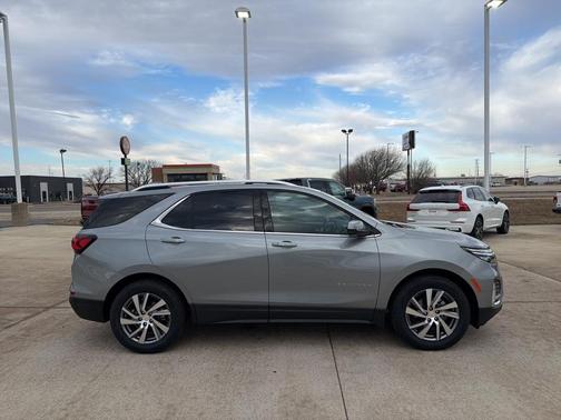 2023 Chevrolet Equinox Premier