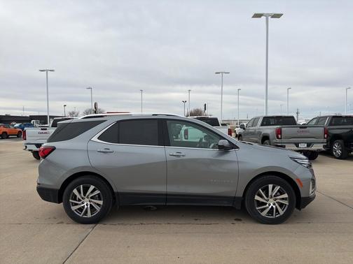 2023 Chevrolet Equinox Premier