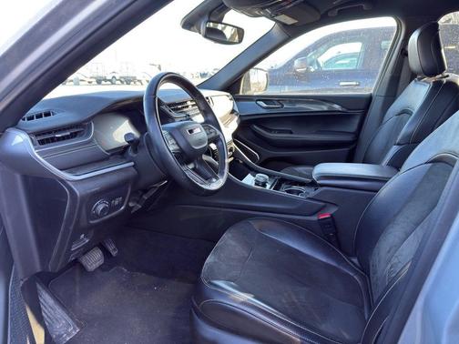 2021 Jeep Grand Cherokee L Laredo