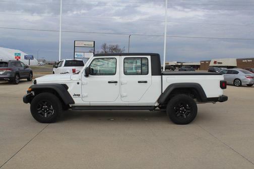 2023 Jeep Gladiator Sport