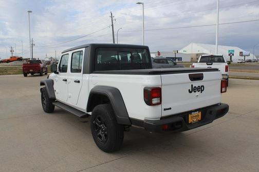 2023 Jeep Gladiator Sport