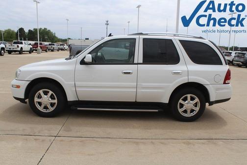 Frost White 2006 Buick Rainier CXL