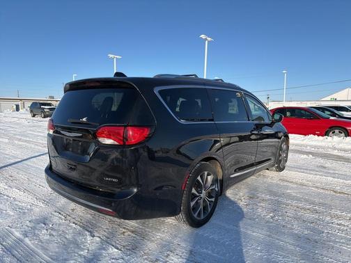 2018 Chrysler Pacifica Limited