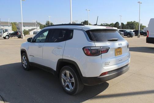 2023 Jeep Compass Latitude