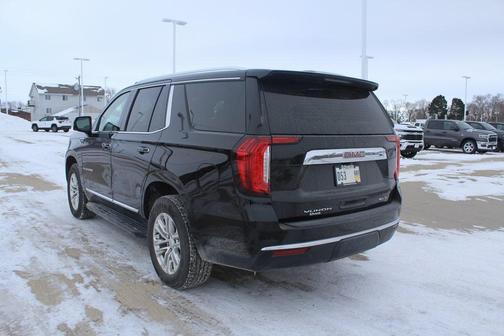 2021 GMC Yukon SLT