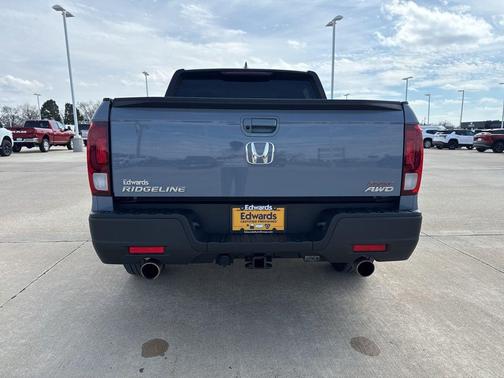 2023 Honda Ridgeline Sport