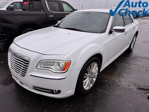 Bright White Clearcoat 2012 Chrysler 300 Limited