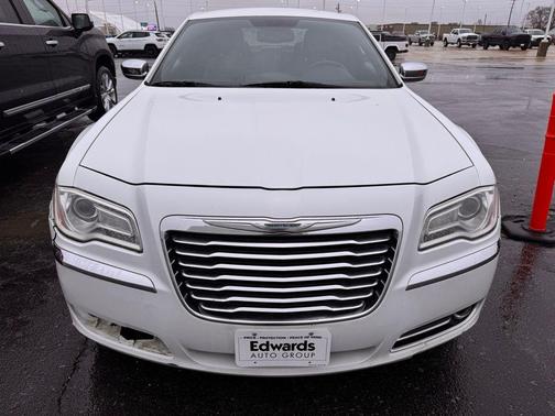 Bright White Clearcoat 2012 Chrysler 300 Limited