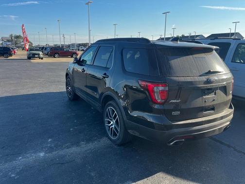 2016 Ford Explorer Sport