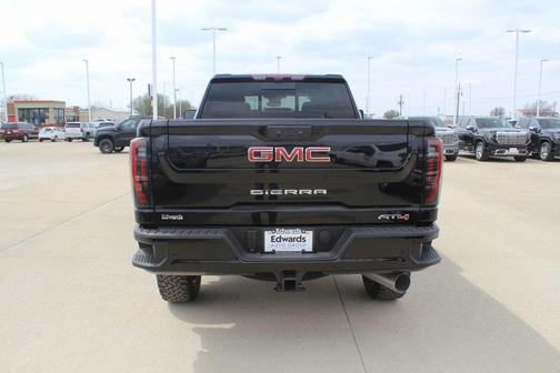 2025 GMC Sierra 2500 AT4