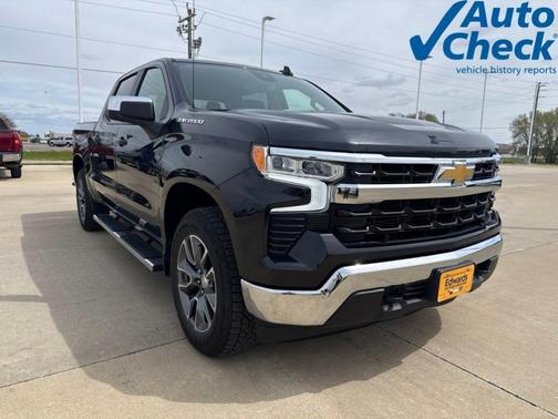 Dark Ash Metallic 2024 Chevrolet Silverado 1500 LT