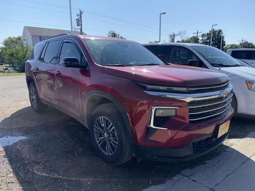 2024 Chevrolet Traverse LT