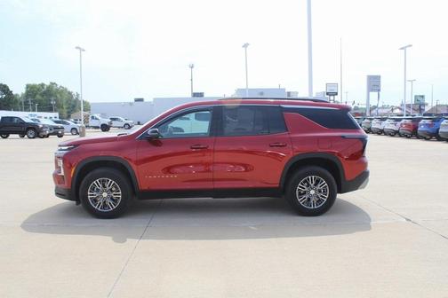 2024 Chevrolet Traverse LT
