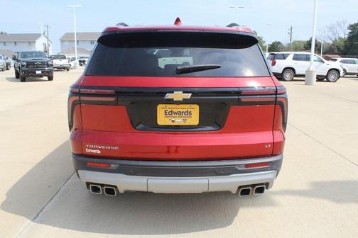 2024 Chevrolet Traverse LT