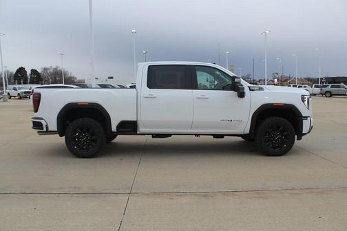 2026 GMC Sierra 2500 AT4