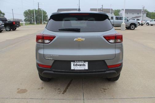 Sterling Gray Metallic 2026 Chevrolet Trailblazer LS