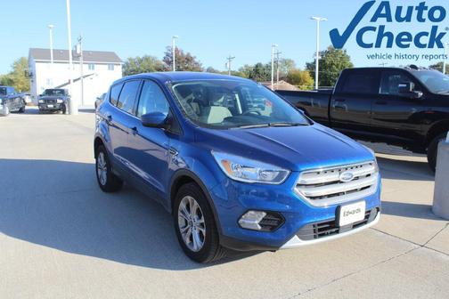 Lightning Blue Metallic 2019 Ford Escape SE