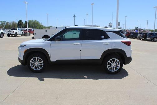 Summit White 2026 Chevrolet Trailblazer LS