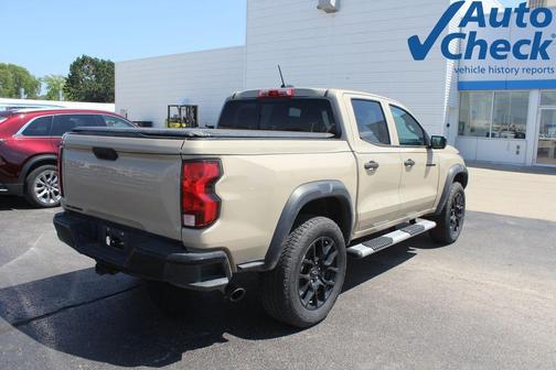 Sand Dune Metallic 2024 Chevrolet Colorado Trail Boss