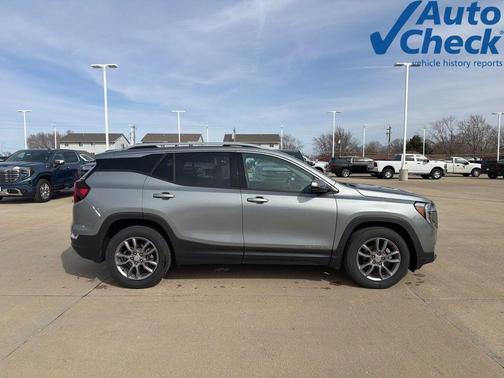 Sterling 2023 GMC Terrain SLT