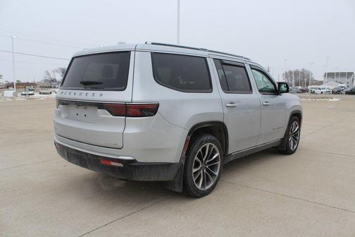 2023 Jeep Wagoneer Series III
