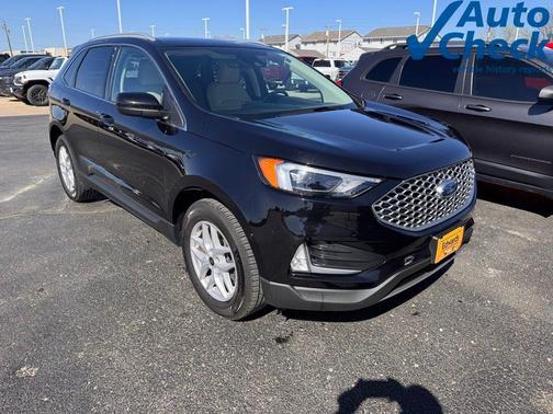 Black Metallic 2024 Ford Edge SEL