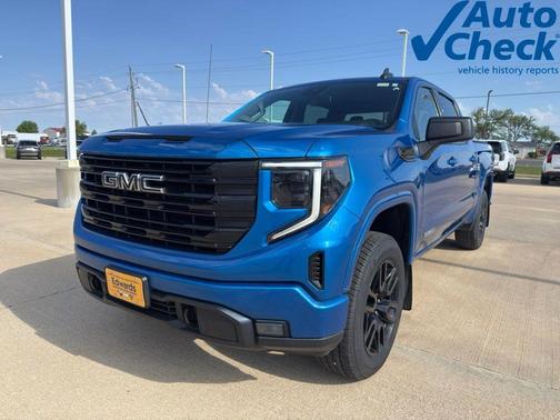 Dynamic Blue Metallic 2022 GMC Sierra 1500 Elevation