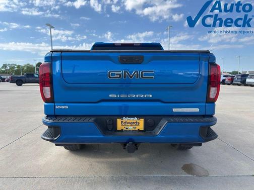 Dynamic Blue Metallic 2022 GMC Sierra 1500 Elevation
