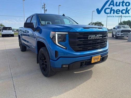 Dynamic Blue Metallic 2022 GMC Sierra 1500 Elevation