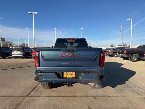 2024 GMC Sierra 2500 Denali