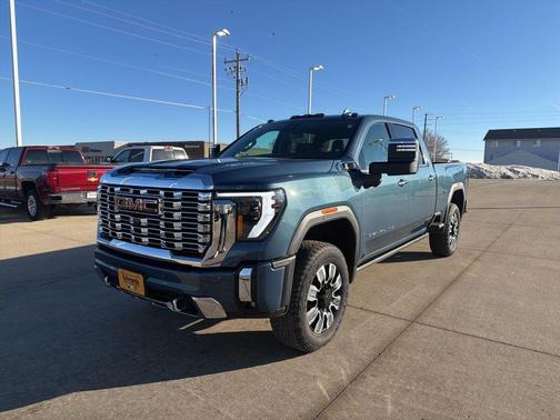 2024 GMC Sierra 2500 Denali