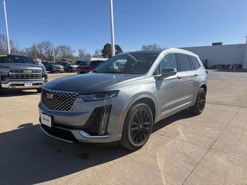 2024 Cadillac XT6 Luxury FWD