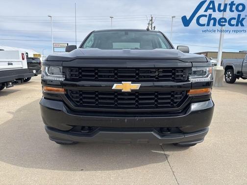 Black 2018 Chevrolet Silverado 1500 Custom